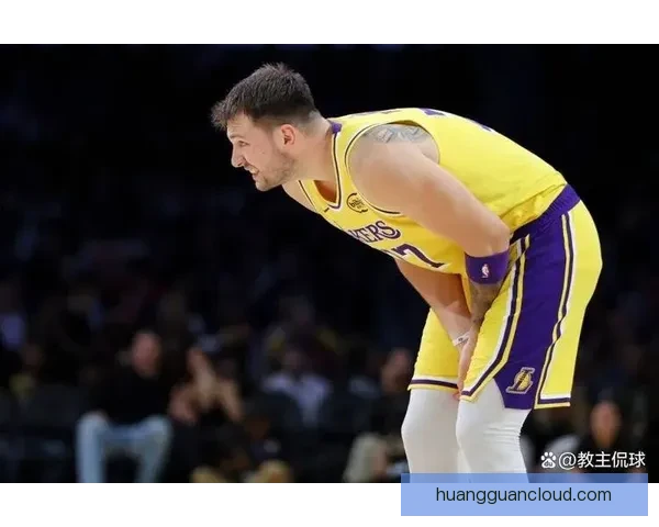 加内特：坎宁安布朗应入最佳一阵 东契奇防守不足未能入选