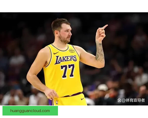 东契奇疯狂三月数据惊人能否压倒文班亚历山大荣膺月最佳