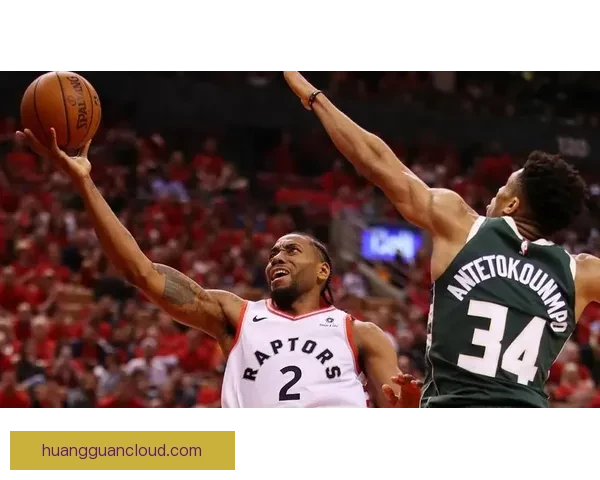 小卡手腕带伤征战猛龙全场坚持展现顽强斗志